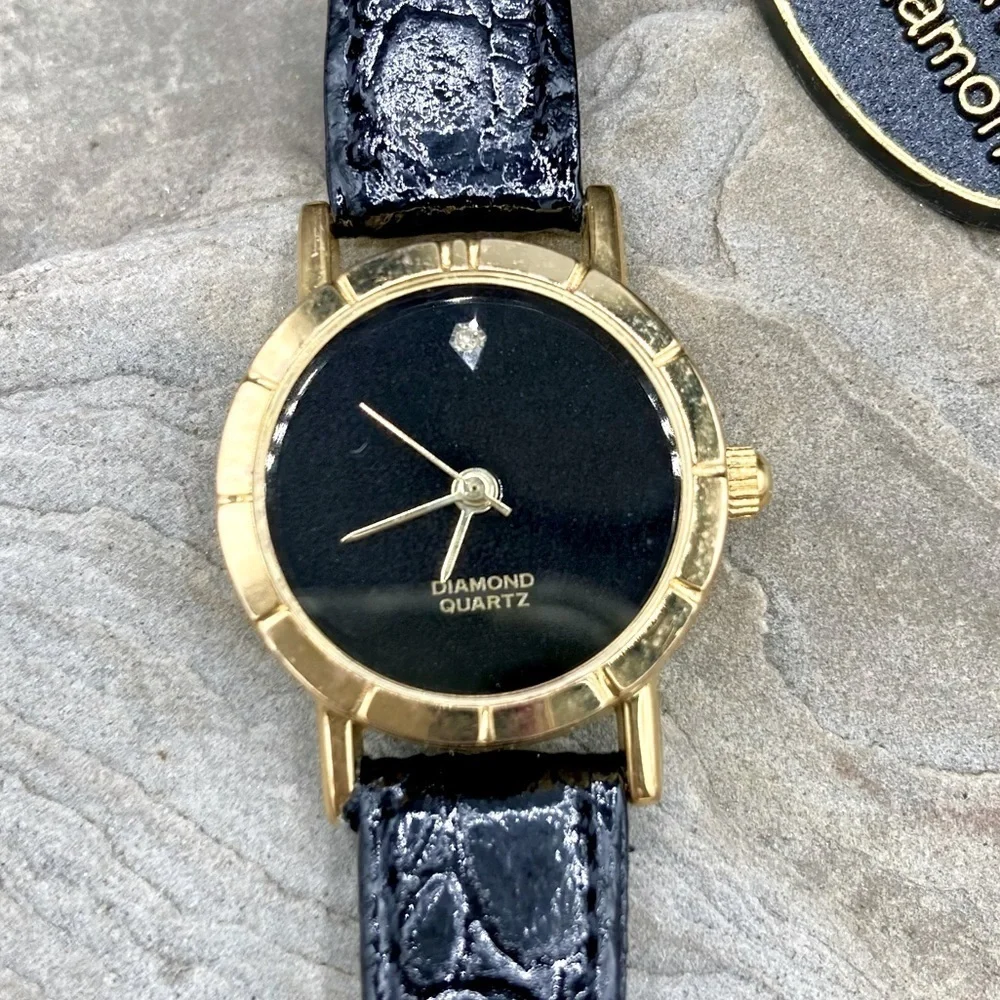 NWT Diamond Quartz Ladies Watch, gold trim, leather band,‎ new Duracell Battery